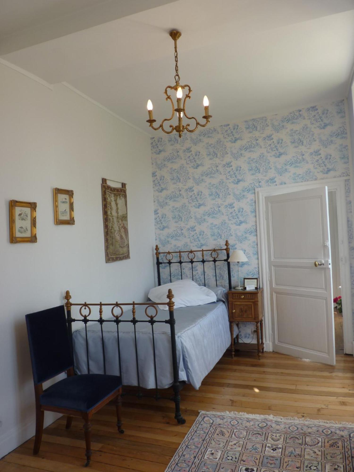 Le Clos Saint Nicolas Château-Renard Habitación foto