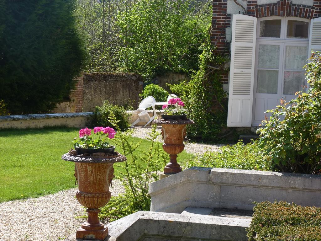 Le Clos Saint Nicolas Château-Renard Exterior foto